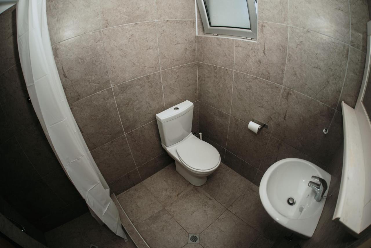 Ovis Hotel Apartments Ayia Napa Exterior photo