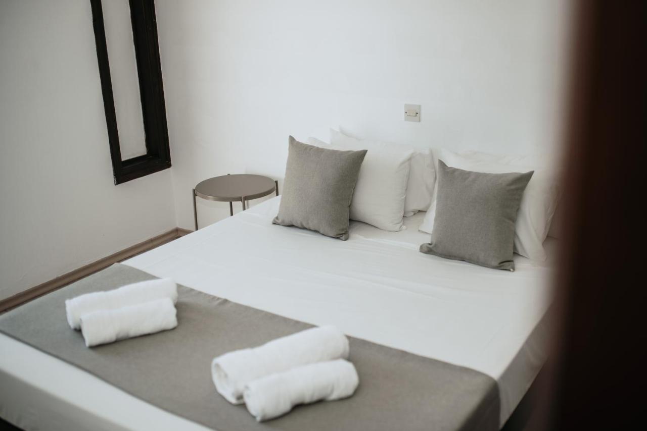 Ovis Hotel Apartments Ayia Napa Exterior photo