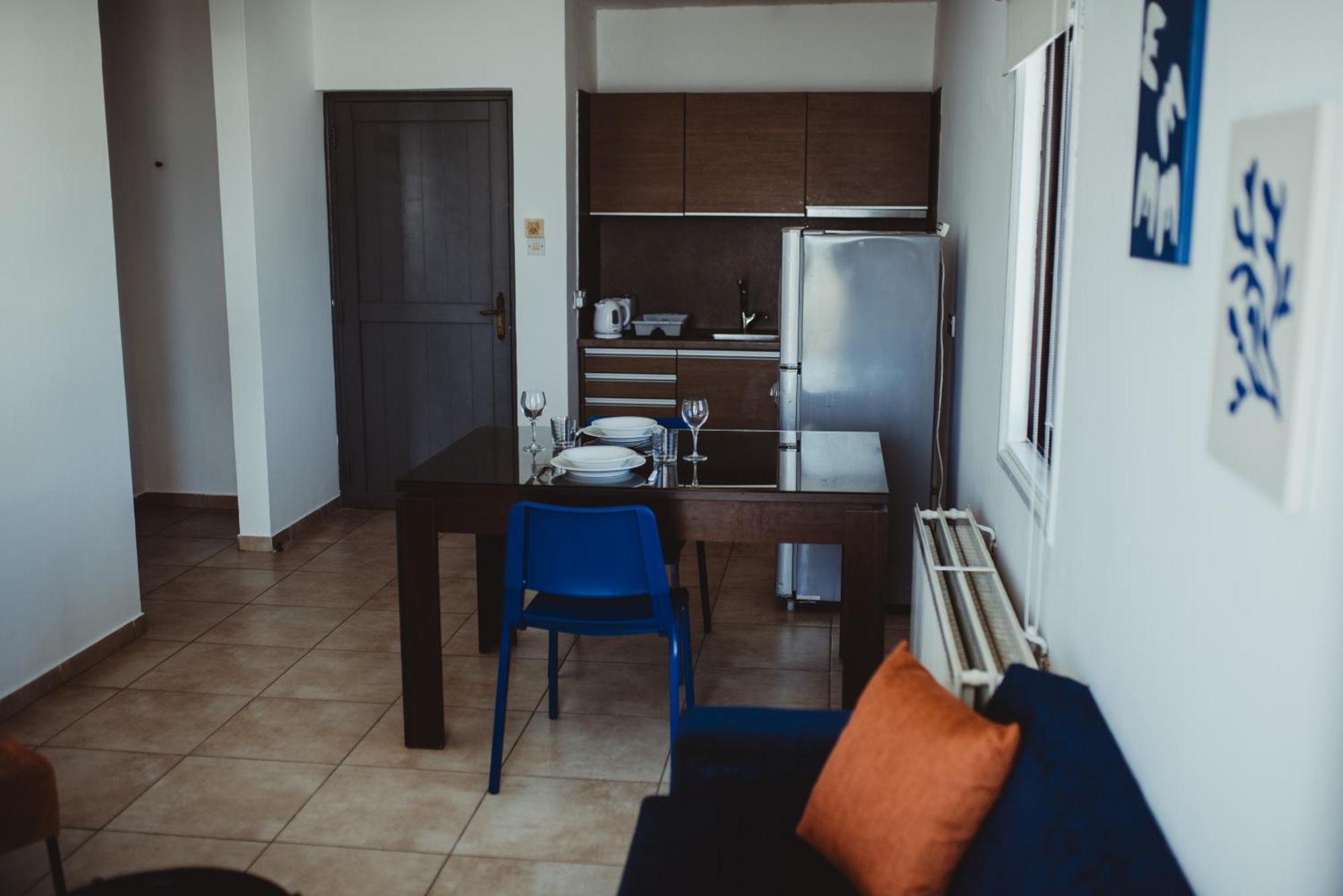 Ovis Hotel Apartments Ayia Napa Exterior photo